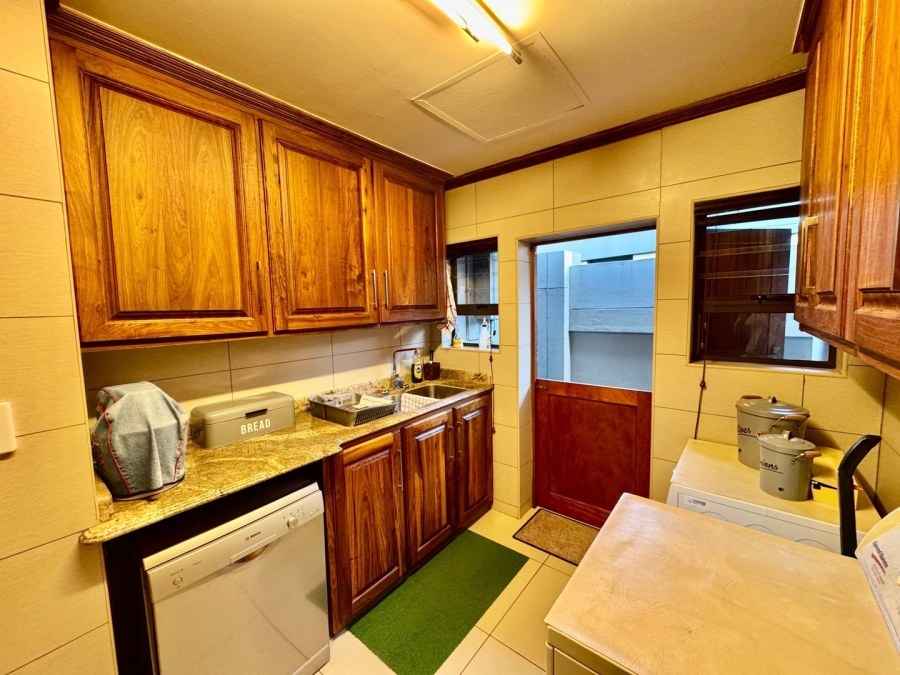 3 Bedroom Property for Sale in Van Der Hoff Park North West